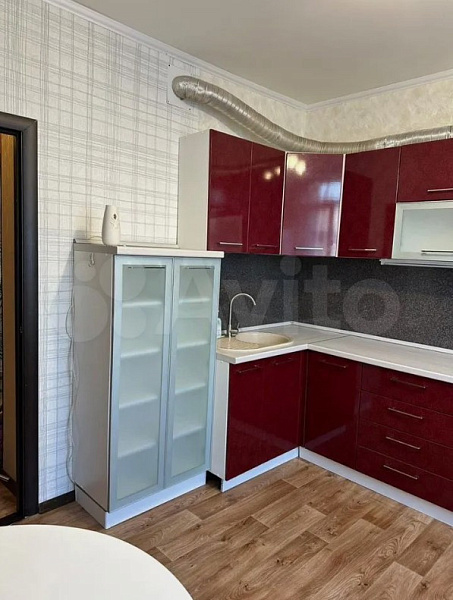 1-к квартира, 37 кв. м, Оренбург, Транспортная улица, 18/4