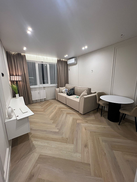 1-к квартира, 40 кв. м, Оренбург, улица Автомобилистов, 13