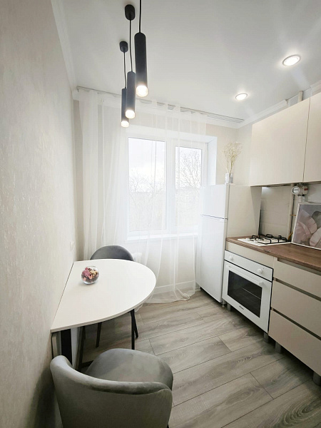 1-к квартира, 30 кв. м, Оренбург, Пролетарская улица, 273/2