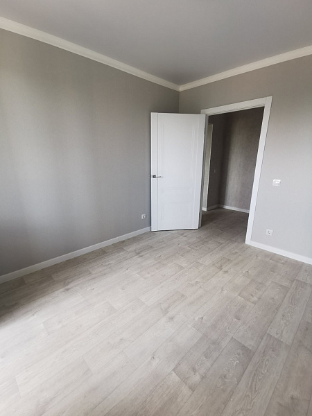 2-к квартира, 67 кв. м, Оренбург, улица Юркина, 8