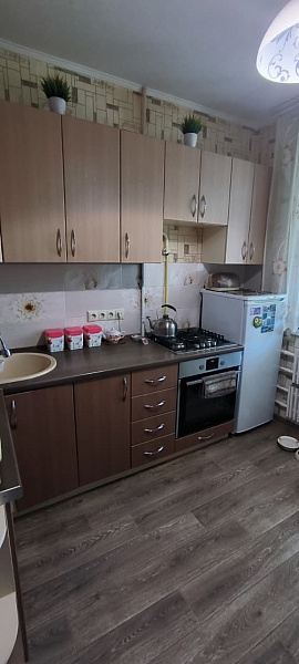 2-к квартира, 50 кв. м, Оренбург, Ноябрьская улица, 58