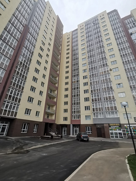 1-к квартира, 50 кв. м, Оренбург, Уральская улица, 2Д