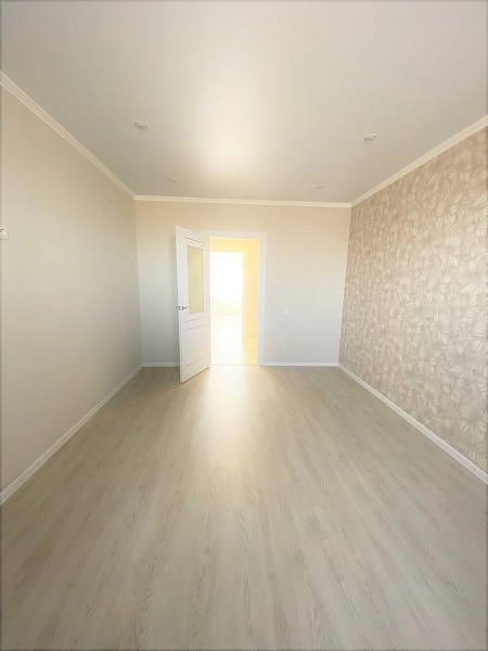 2-к квартира, 60 кв. м, Оренбург, улица Братьев Хусаиновых, 8