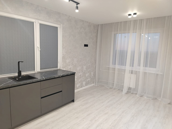 3-к квартира, 60 кв. м, Оренбург, улица Рокоссовского, 3