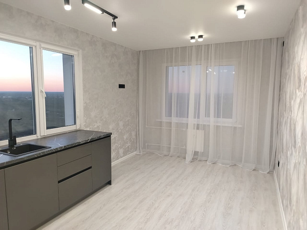 3-к квартира, 60 кв. м, Оренбург, улица Рокоссовского, 3