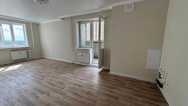 3-к квартира, 70 кв. м, Оренбург, улица Юркина, дом 6