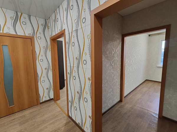 2-к квартира, 58 кв. м, Оренбург, улица Фронтовиков, дом 6/1