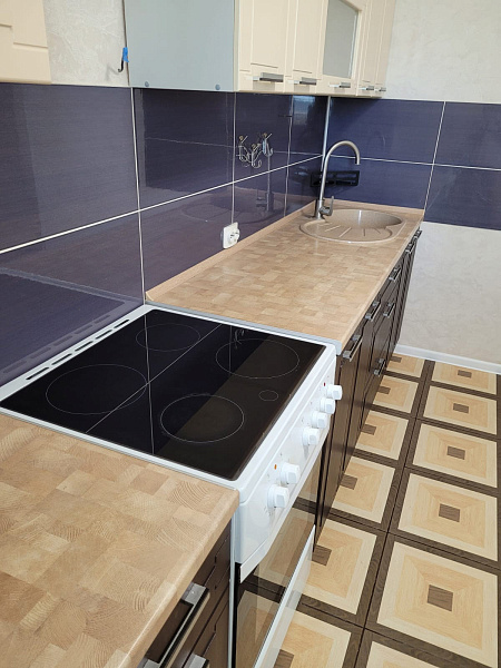 2-к квартира, 58 кв. м, Оренбург, улица Геннадия Донковцева, 13