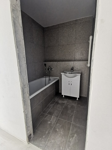 3-к квартира, 71 кв. м, Оренбург, улица Юркина, 8