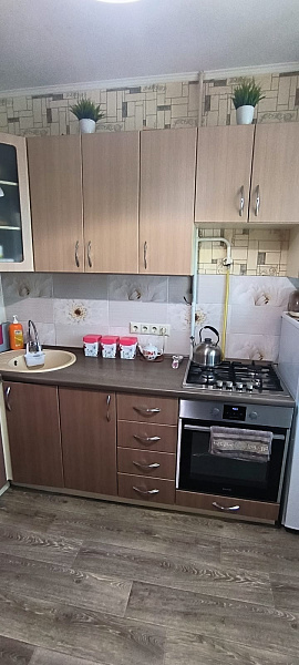 2-к квартира, 50 кв. м, Оренбург, Ноябрьская улица, 58