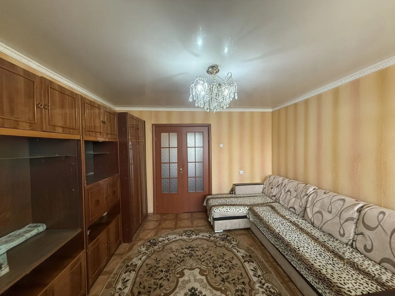 3-комнатная квартира, 70 кв.м., улица Ноябрьская, дом 44, Оренбург