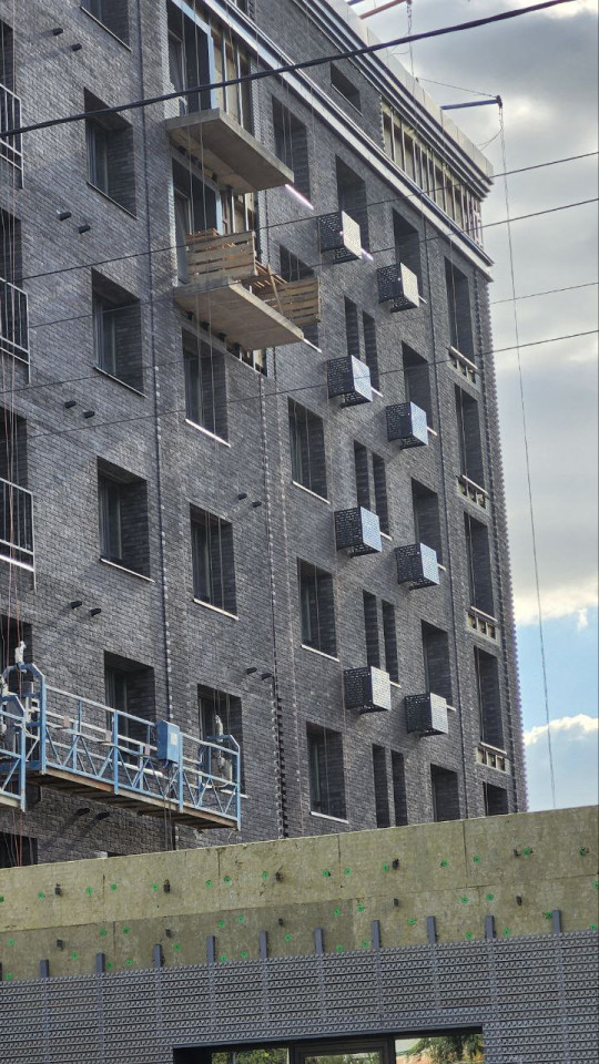 2-комнатная квартира в ЖК "Металлист", 64 кв.м., Яицкая улица, Оренбург