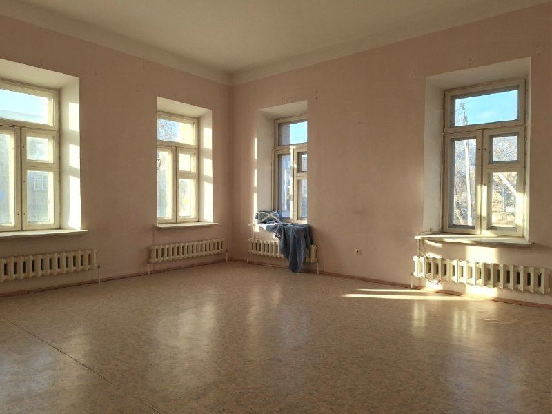 4-комнатная квартира, 136.7 кв.м., улица Чичерина, дом 14, Оренбург