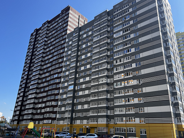 2-к квартира, 58 кв. м, Оренбург, улица Юркина, 8