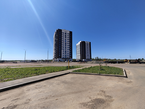 3-к квартира, 77 кв. м, Оренбург, улица Ильи Глазунова, дом 3